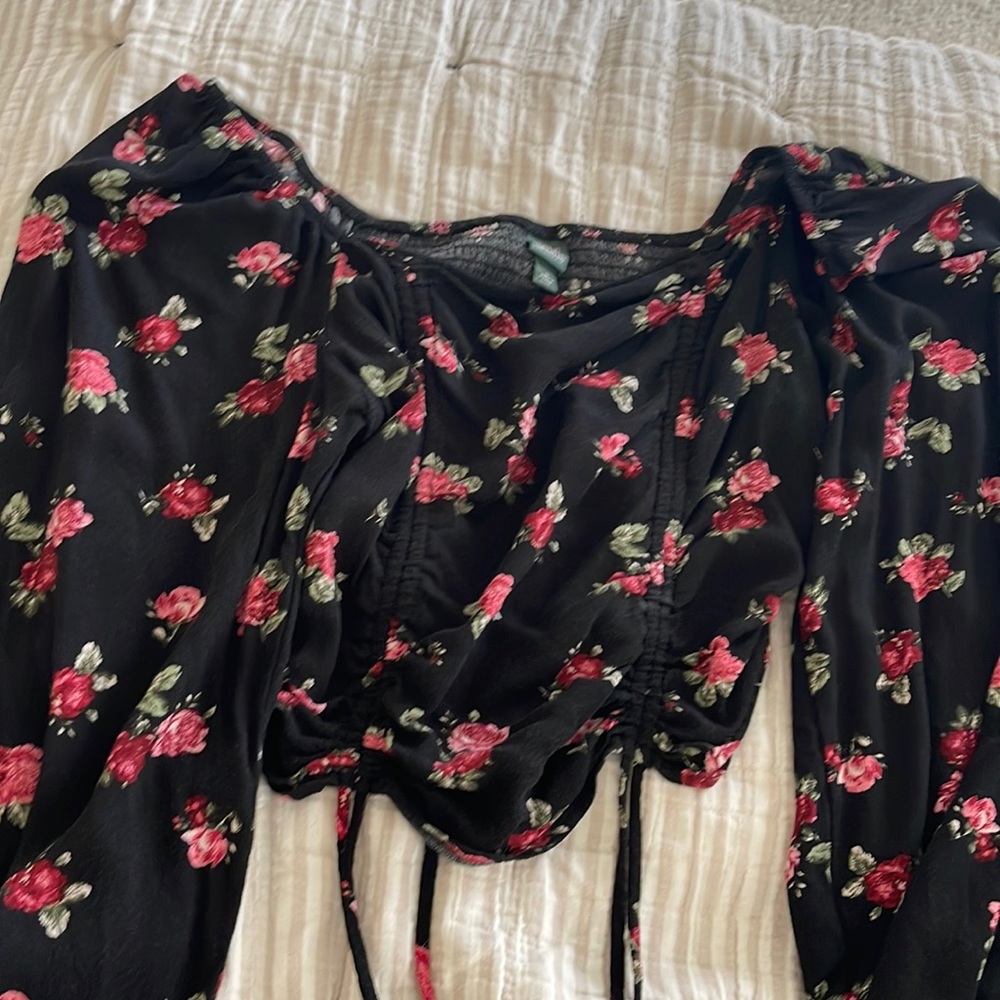 Wild Fable Crop Peasant Top